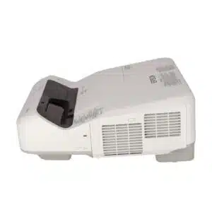 Projektoriaus - EPSON EB-S SERIJA ULTRA SHORT nuoma(3300lumenų;paskirtis: prezentacija itin mažoje patalpoje, foto/video peržiūra.